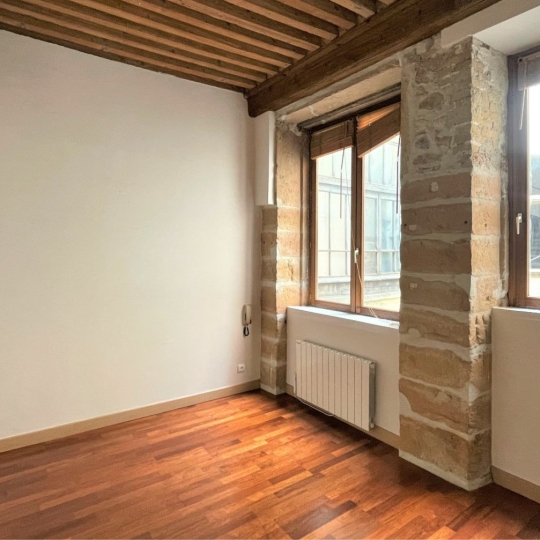  Annonces ST CYR : Appartement | LYON (69002) | 69 m2 | 1 157 € 