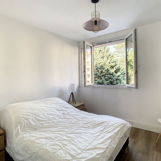  Annonces ST CYR : Appartement | LYON (69005) | 81 m2 | 1 450 € 