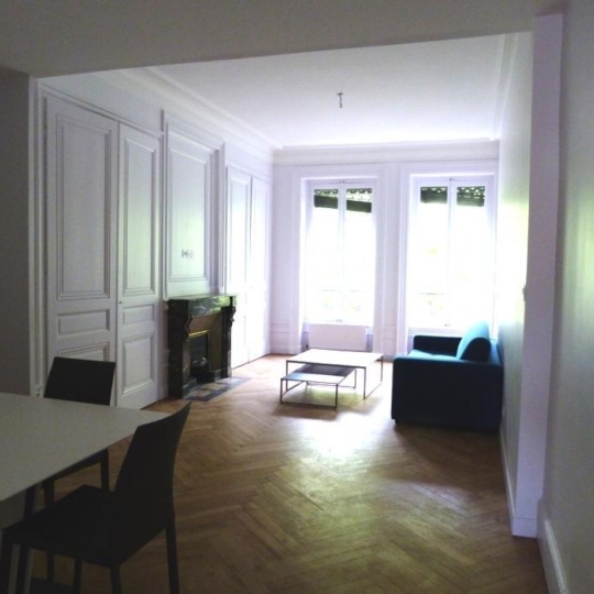  Annonces ST CYR : Appartement | LYON (69003) | 71 m2 | 1 324 € 