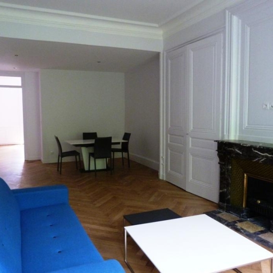  Annonces ST CYR : Appartement | LYON (69003) | 71 m2 | 1 324 € 