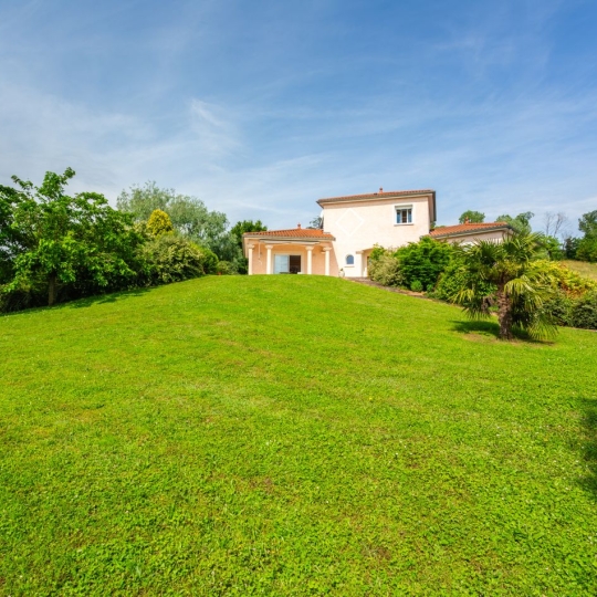  Annonces ST CYR : Maison / Villa | FLEURIEUX-SUR-L'ARBRESLE (69210) | 134 m2 | 795 000 € 