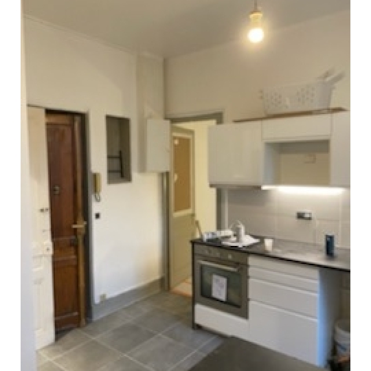  Annonces ST CYR : Appartement | LYON (69008) | 39 m2 | 690 € 