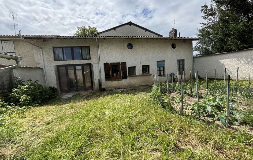 Annonces ST CYR : Maison / Villa | CAILLOUX-SUR-FONTAINES (69270) | 200 m2 | 330 000 € 