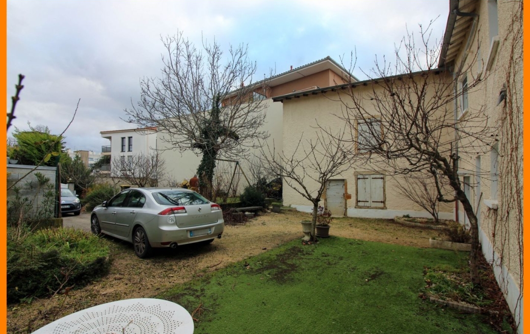 Annonces ST CYR : Maison / Villa | RILLIEUX-LA-PAPE (69140) | 128 m2 | 425 000 € 