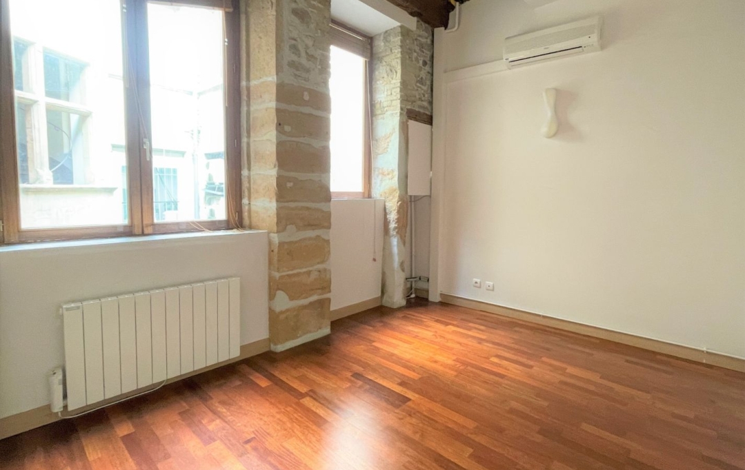 Annonces ST CYR : Appartement | LYON (69002) | 69 m2 | 1 157 € 