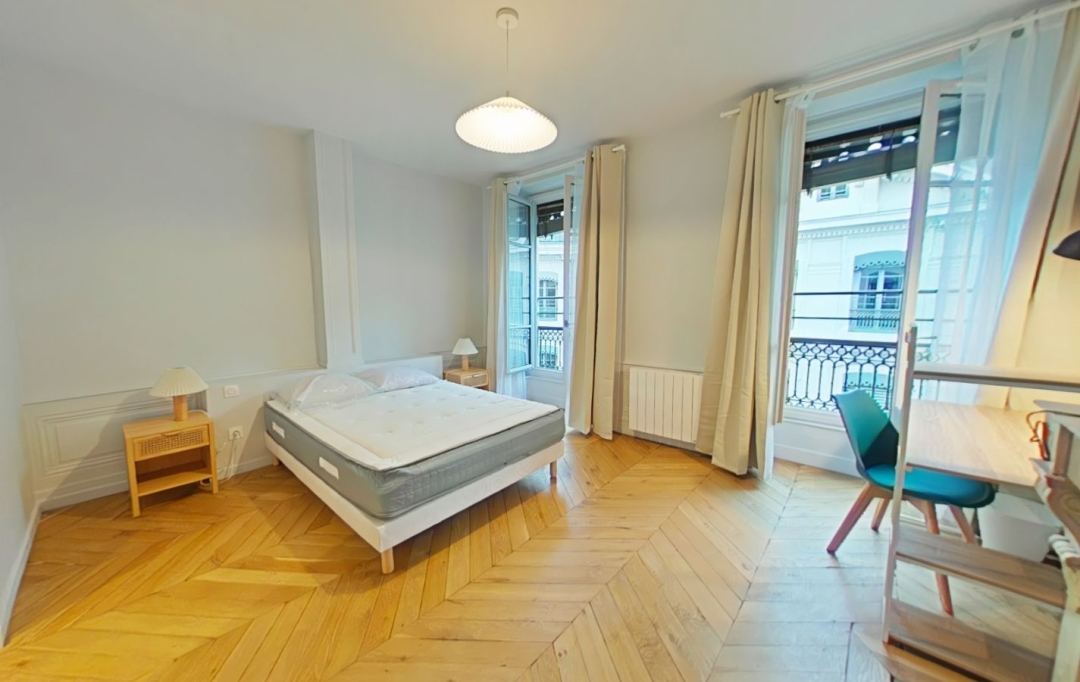 Annonces ST CYR : Appartement | LYON (69001) | 133 m2 | 2 600 € 