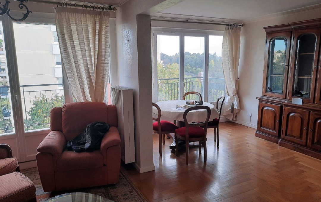 Annonces ST CYR : Appartement | SAINTE-FOY-LES-LYON (69110) | 131 m2 | 430 000 € 