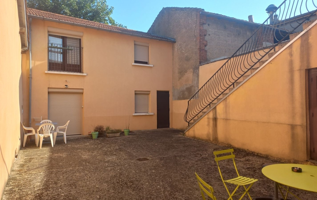 Annonces ST CYR : Immeuble | LA TOUR-DE-SALVAGNY (69890) | 162 m2 | 621 000 € 